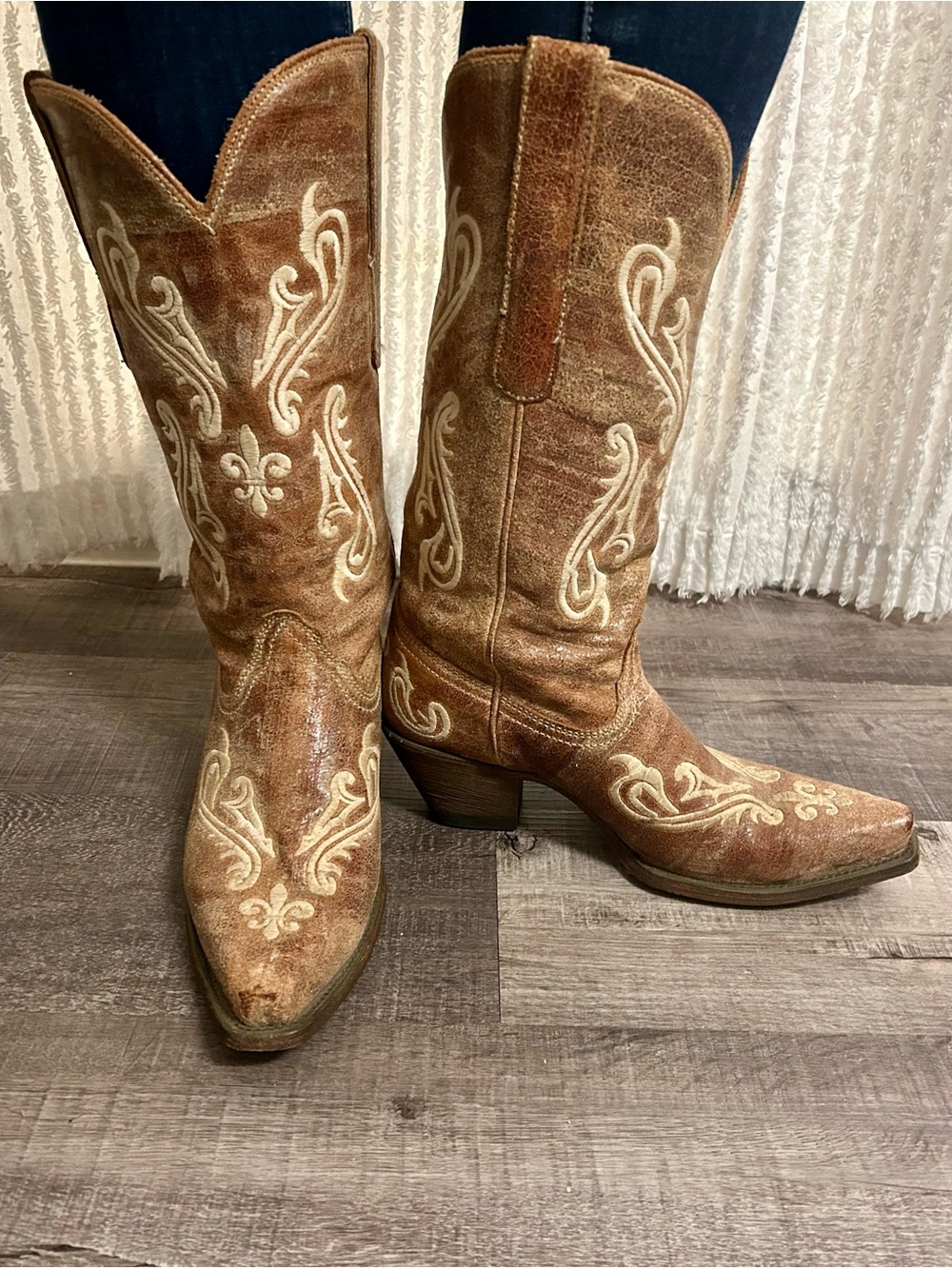 Corral Distressed Brown Embroidered Western Cowboy Boots Women’s 8.5 M